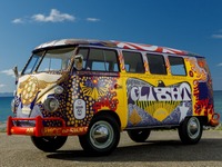 VW タイプ2、1969年ウッドストックフェス仕様のレプリカ…3年かけて完成 画像