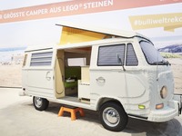 VW T2キャンパー、レゴで実物大モデル製作…部品は40万個 画像