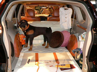 【東京オートサロン08】もっとクルマの楽しさを…三菱 アウトランダー×2 画像