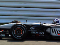 マクラーレン、ミシュランと契約! ---2002年のタイヤ 画像