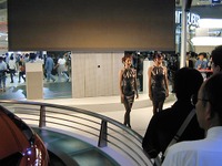 【新聞ウォッチ】東京モーターショー、評判の意外な展示ブースは??? 画像