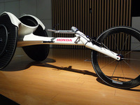 ホンダが車いすレーサーといっしょに駆け抜けた時代、そして最新型車いすレーサー「翔」誕生とこれから 画像