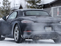 ポルシェ 718ボクスター に6気筒モデルが復活…MTも設定へ 画像