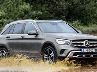 メルセデスベンツ GLC 改良新型、48Vマイルドハイブリッド採用…ジュネーブモーターショー2019で発表予定 画像