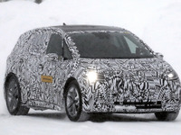 VWの次世代EV「ID.」第1弾の名前は『ネオ』…最新テスト車両を目撃 画像