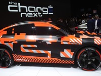 アウディの電動SUV『e-tron』、クーペ派生へ…ジュネーブモーターショー2019 画像