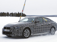 BMW「i」シリーズ第4弾はEVクーペ!クラス最速の加速力 画像