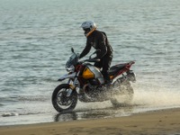 モトグッツィ、新型エンデューロツアラー『V85 TT』発売へ クラシックスタイルと最先端技術の融合 画像