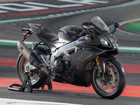 アプリリア RSV4 1100ファクトリー、3月22日より受注開始 286万2000円 画像