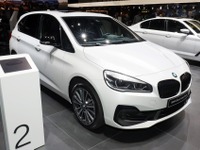 BMW 2シリーズ PHV、EVモードの航続25%延長…ジュネーブモーターショー2019 画像