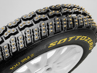 ピレリ、WRC用ウインタータイヤ ソットゼロ 発表 画像