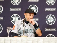 「日産、変わらなきゃ」のイチロー選手が現役生活に終止符［新聞ウォッチ］ 画像