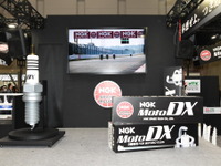 NGK、国内二輪車向け新プラグ「MotoDX」発売へ 優れた着火性能で加速向上 画像
