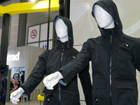 プロテクターを着脱しやすい、RSタイチのライダースジャケット…東京モーターサイクルショー2019 画像