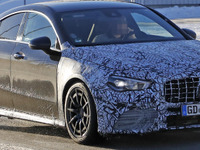 メルセデスベンツ CLA に最強の新型「AMG CLA45」、最終デザインを確認 画像