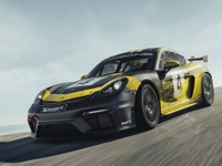 ポルシェ 718ケイマンGT4クラブスポーツ 発売、天然繊維製ボディパーツ採用のレーシングカー 画像