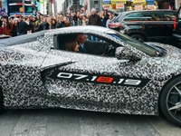 コルベット 次期型のプロトタイプ公開、7月デビューが決定…ミッドシップ化は確実か 画像