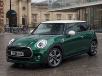 MINI生誕60周年、特別仕様車の予約受注開始 専用ロゴを多数採用 画像