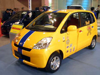 【東京ショー2001続報】スズキが新型軽自動車の『MRワゴン』を発売 画像
