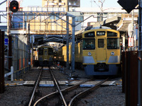 西武線「X地点」、東村山駅が立体化工事…ホームに複数列車が縦列停車［フォトレポート］ 画像