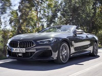 【BMW 8シリーズコンバーチブル 新型試乗】「911カブリオレ」に匹敵するファンがそこにある…西川淳 画像