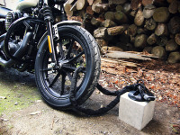 ドッペルギャンガー、分離型で扱いやすいバイク用チェーンロックを発売 画像