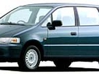 アナタの愛車は平均より新しい? それとも古い? 画像