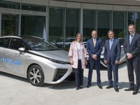 トヨタ ミライ を8台、国際オリンピック委員会に納車 画像