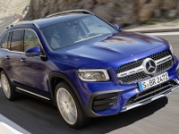 メルセデスベンツ GLB 発表、オフロード性能重視の小型SUV 画像