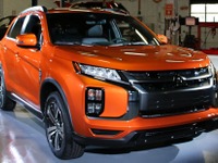 三菱 アウトランダースポーツ、新ダイナミックシールドで表情一新 米2020年型 画像