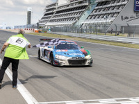 【ニュル24時間】優勝はアウディ、2位ポルシェ---魔物に魅入られたメルセデス、スバルは総合19位 画像