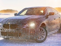 BMWグループ、電動化目標を2年前倒し…2023年までに25車種発売へ 画像