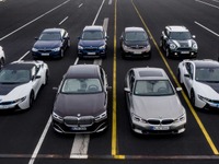BMWの最新PHV、電動車専用ゾーンを認識して自動的にEVモードに切り替え…2020年から 画像