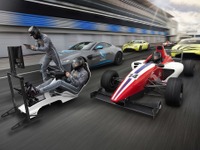 「世界最速のゲーマー」、優勝者はアストンマーティンで実際のレース参戦へ 画像