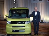 【ダイハツ タント 新型】奥平社長「(ライバル車と)十分戦っていける」…秋にはトヨタ車含むDNGA第2弾も 画像