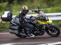 【スズキ Vストローム250 試乗】250ccでも堂々たるスタイル！“軽SUV”のような存在…青木タカオ 画像