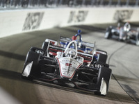 【INDYCAR 第12戦】深夜の戦いでニューガーデンがシーズン4勝目…琢磨は奮戦するも不運な接触でゴールならず 画像