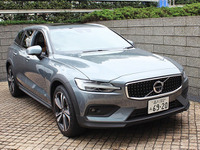 【ボルボ V60クロスカントリー 新型試乗】“なんちゃってSUV”とはひと味ちがう…丸山誠 画像