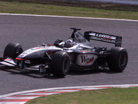 フェラーリに続き他チームも開幕は旧マシンか 画像