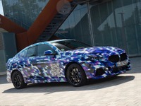 BMW 2シリーズ に4ドア「グランクーペ」、プロトタイプの画像　11月発表へ 画像