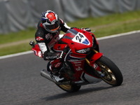 【鈴鹿8耐】「車椅子レーサー」青木拓磨が22年ぶりにバイクで鈴鹿を駆け抜けた 画像