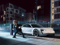 ポルシェ『ミッションE』、スパイの秘密エージェントカーに…新作アニメ映画が8月公開へ［動画］ 画像