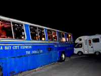 SNS映え間違いなし!話題の「The Old Bus」でキャンプ&車中泊を体験してみた! 画像