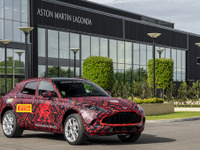 アストンマーティン初のSUV『DBX』、2019年12月のデビューが決定 画像