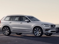 ボルボ、XC90 を一部改良、内外装変更や安全性能強化 価格799万円より 画像
