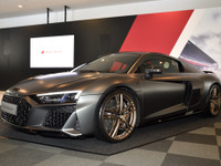 アウディ R8 にV10エンジン10周年記念車---鈴鹿10時間耐久会場で発表 画像