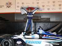 【INDYCAR 第15戦】佐藤琢磨、一時はラップダウンの状況から今季2勝目…様々な意味で価値ある“逆転優勝” 画像