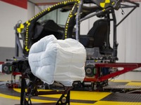 ホンダ、次世代助手席エアバッグ開発…2020年から市販車に搭載へ 画像