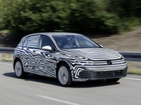 VW ゴルフ 新型、プロトタイプの画像…今秋正式発表へ 画像