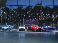 BMW「Mタウン」、仮想から現実へ…ブランド体験施設に常設展示 画像